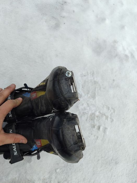 Лыжные ботинки 42р