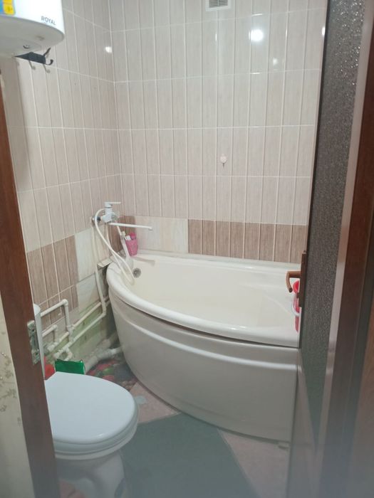 Uy sotiladi 1 xonali