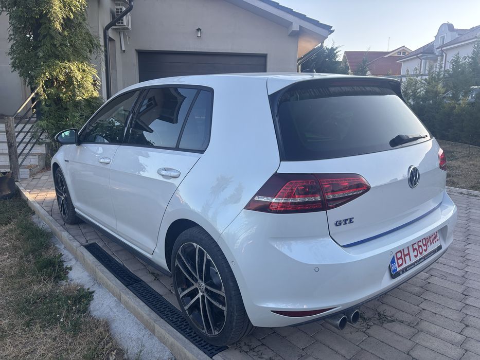 VOLKSWAGEN e-Golf 2015 — imagine 5