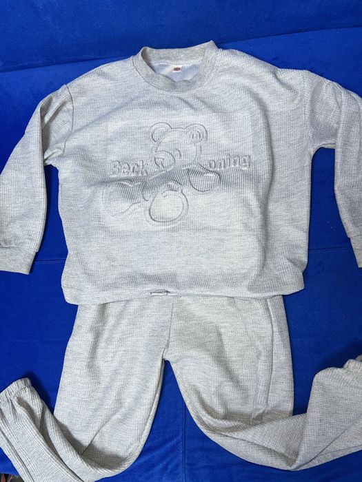 Продам детские вещи