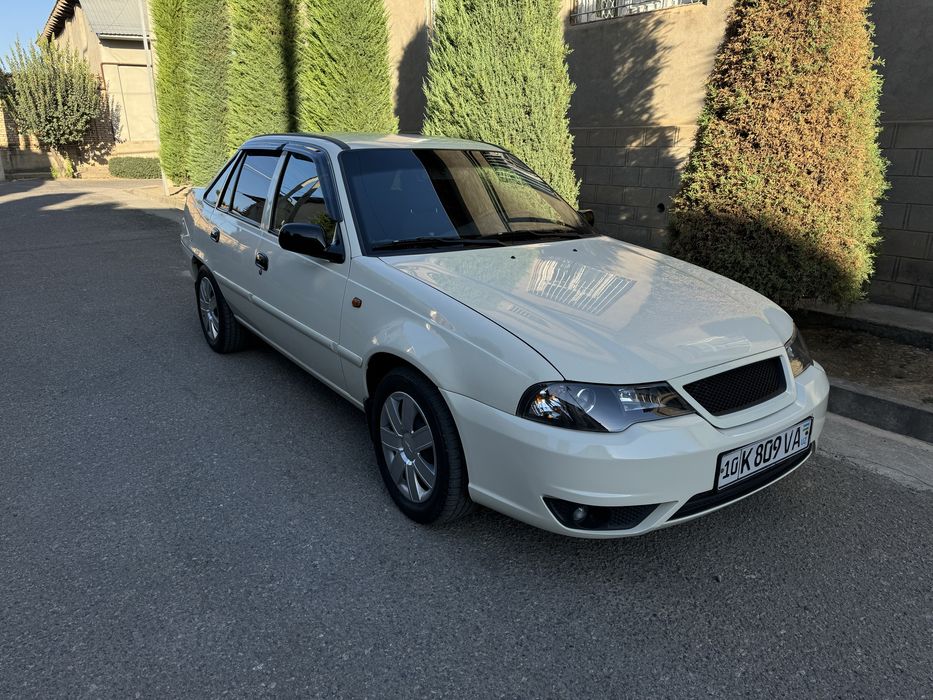 Nexia 2 1.6 sotiladi!!!