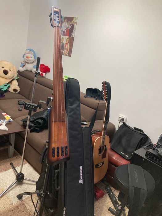 Contrabas electric Ibanez