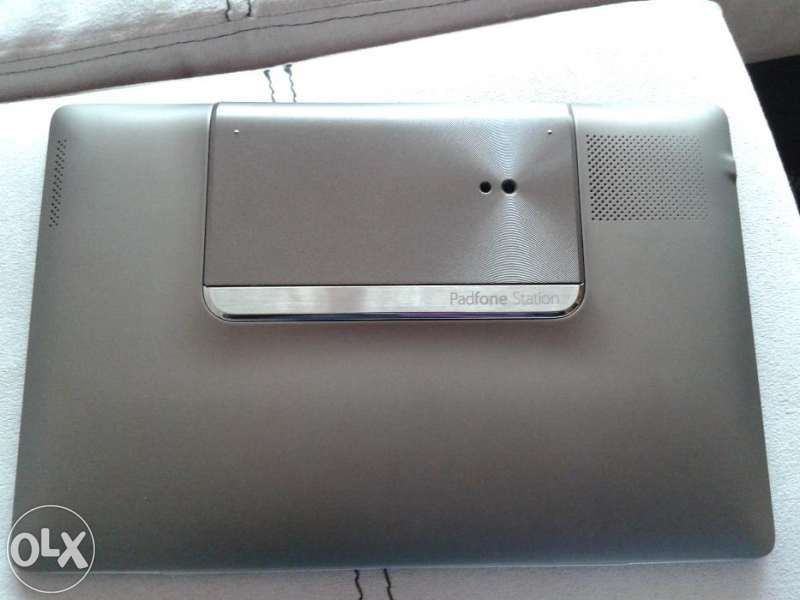 Падфон Асус Р02 .