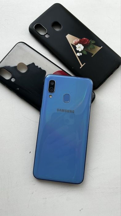 Самсунг а 40 продам