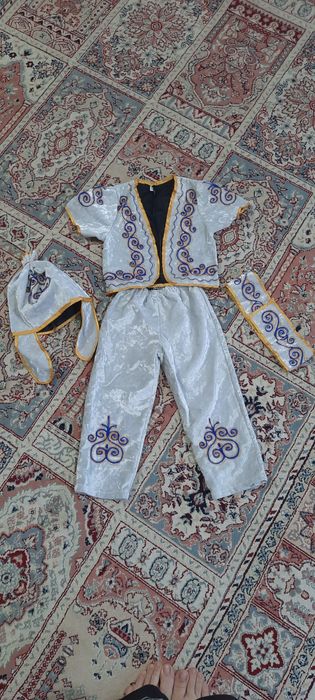 Продам национальный костюм