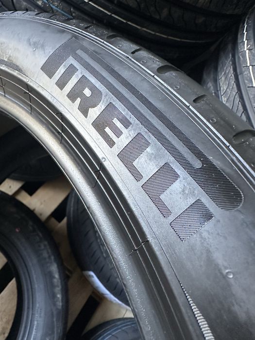 Авто шины 265/40R22 (2шт)