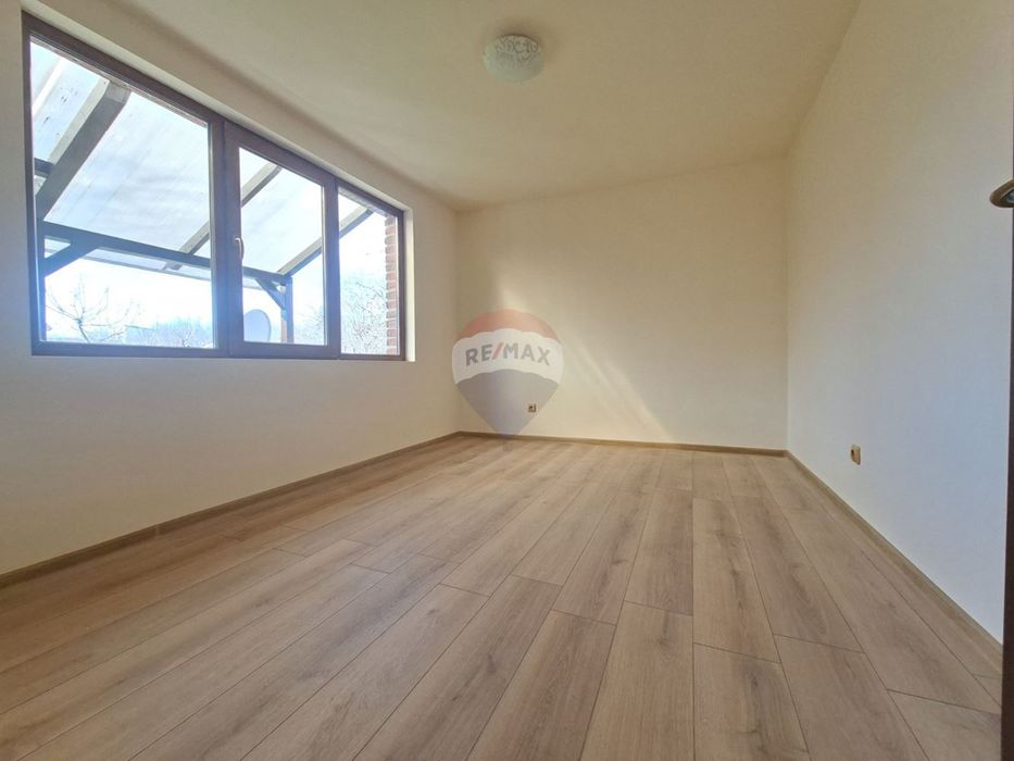Реновирана къща в с. Осеново, обл. Варна ТЕ