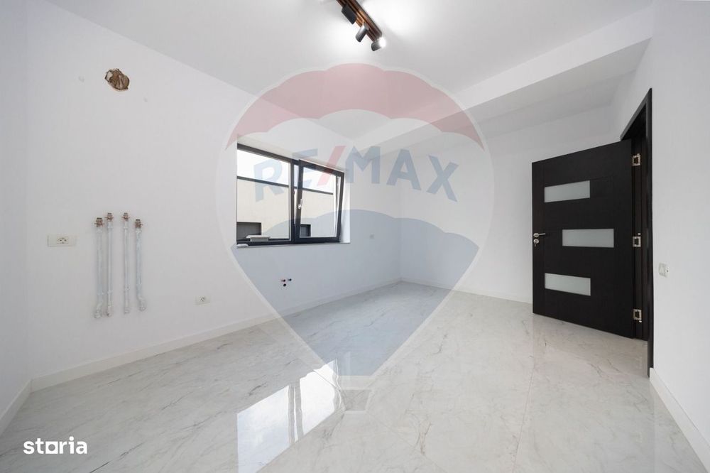 Constructie noua, intabulata, 2 terase, curte, Izvor!