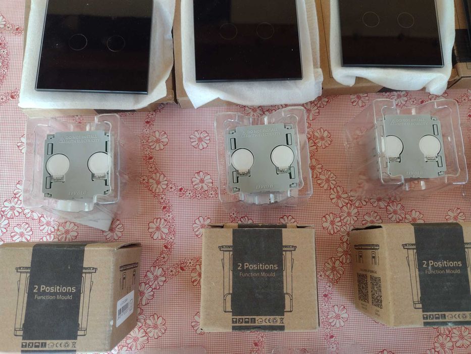 Сензорни ключове Livolo