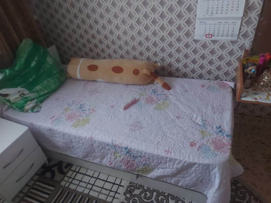 Продам Кровати тумбочку шкаф
