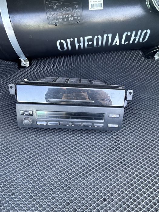 Штатный магнитолла бмв е39