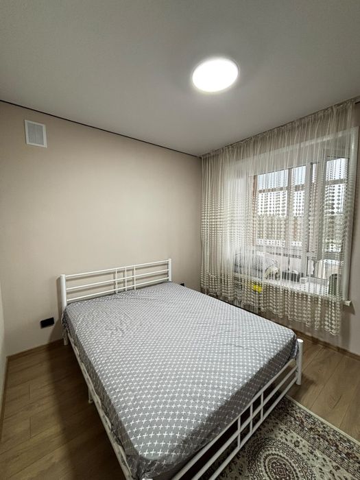 Продается евро 2 комн по цене 1 комн центр