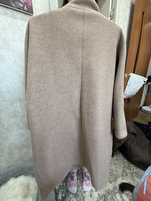 Продается димисизонее пальто молодежка