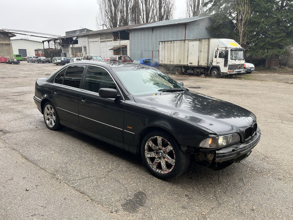 На части BMW E39 520i Ръчка