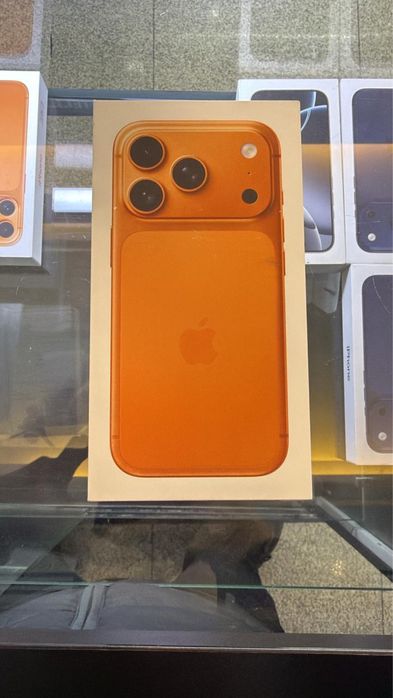 В продаже IPHONE 17 PRO 256GB