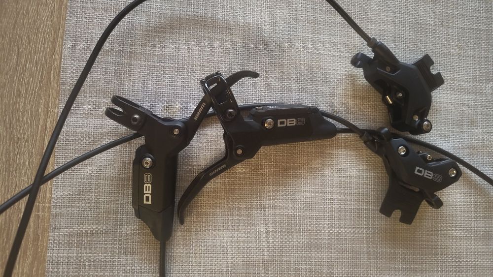 Нови спирачки Sram DB8, Команда Deore 12sp, Курбели Praxis 32 T