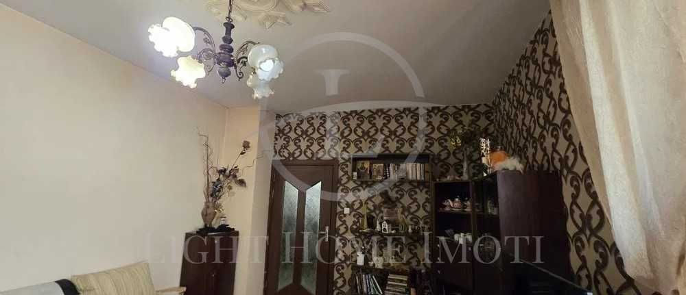 Продава се Двустаен апартамент в Пловдив, Тракия - 64 кв.м за 1427 €/кв.м - Снимка #1