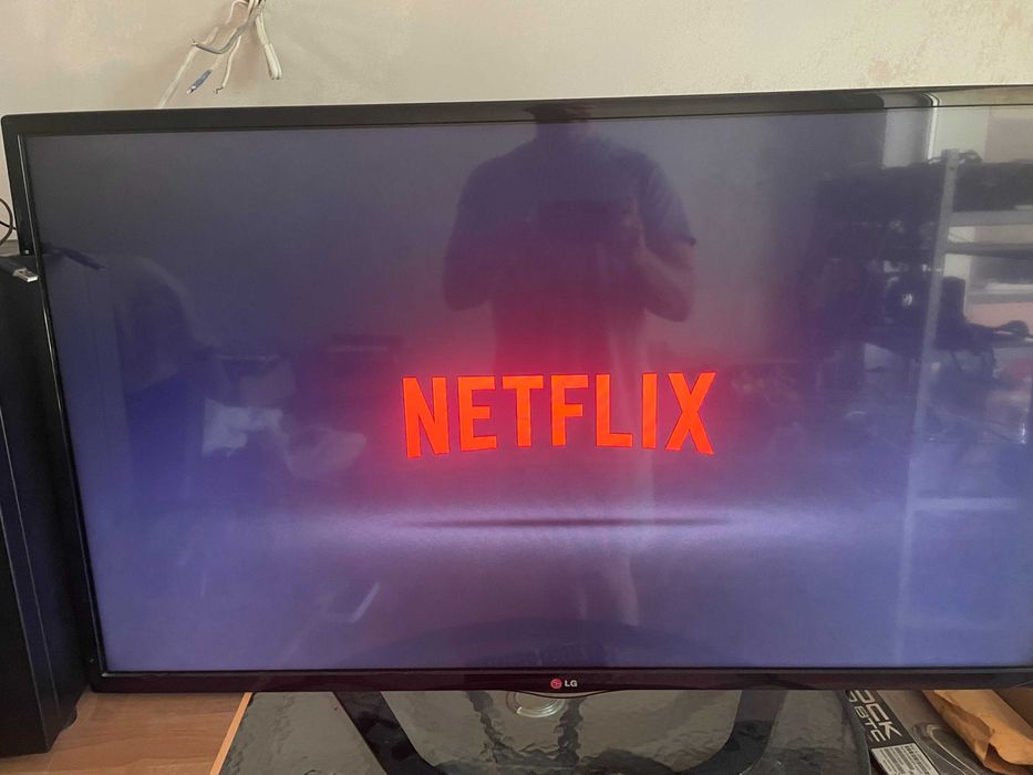 Смарт телевизор LED Smart tv LG 42LN5758  42"