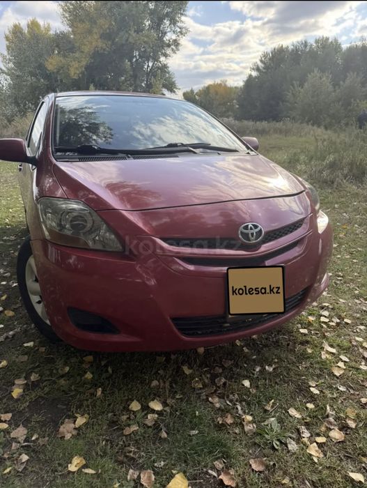Продам тойота ярис хр90 2006г
