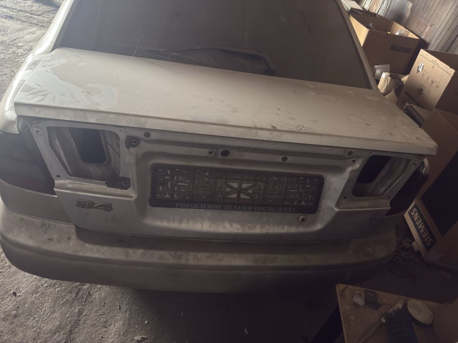 крышка багажника легаси б4