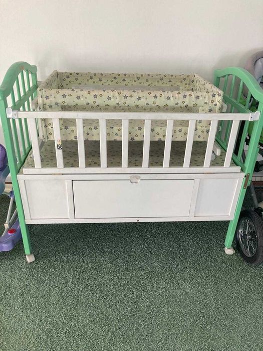 Детские велосипеды, манеж, коляска