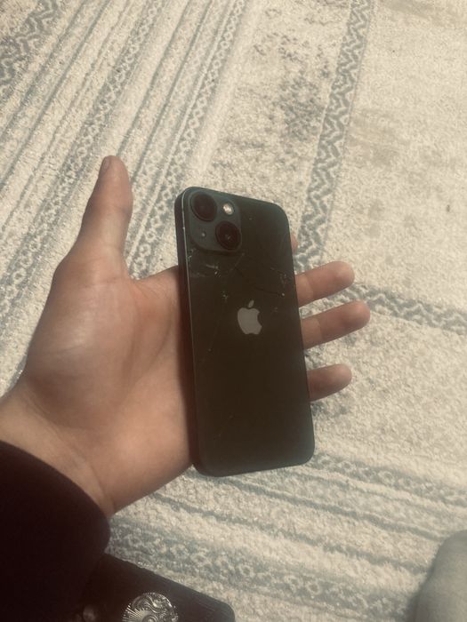 Продам Iphone 13 mini