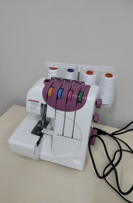 Оверлок Janome MyLock 793D белый