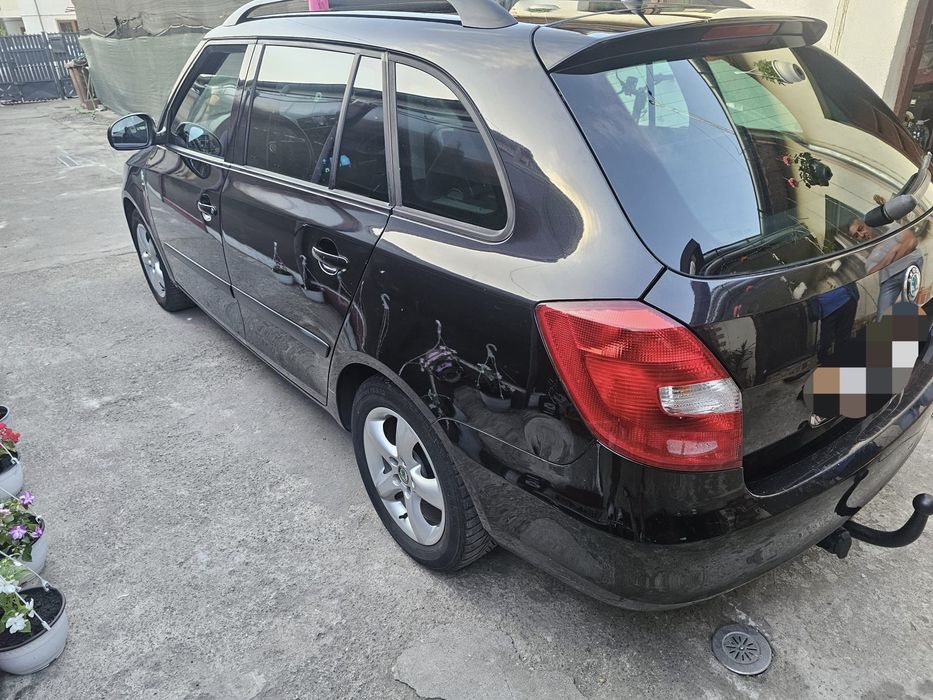 SKODA Fabia 2011 — imagine 4