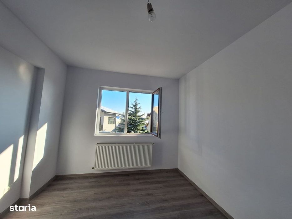 Ap. 3 camere decomandat, 2 bai, debara, 91 mp utili, PARCARE INCLUSA