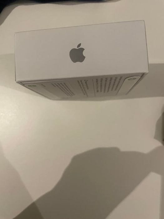 Apple AirPods 4 с Active Noise Cancellation (ANC)