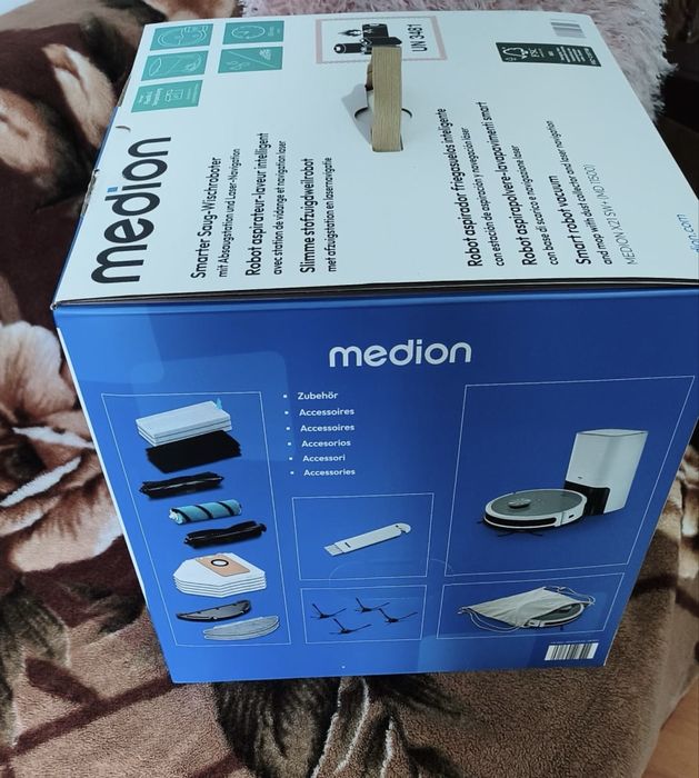Vând robot aspirator – Medion X21 SW+ (MD 11500)