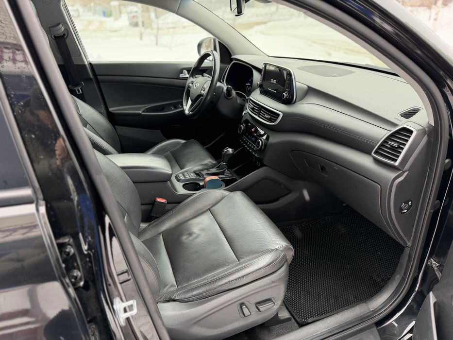 Продам Туксон в максимальной комплектации