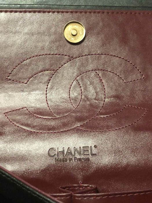Продава се чанта на Chanel