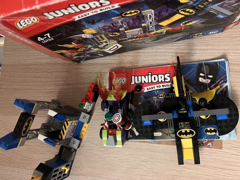 Лего джуниорс Бэтмен