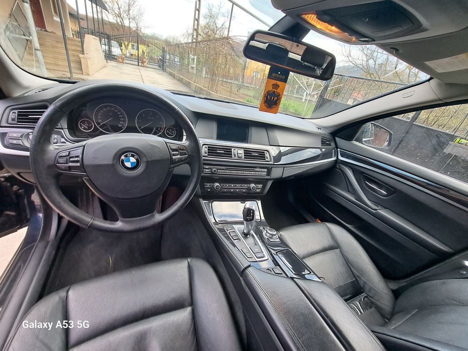 BMW 525d xDrive 218CP Automat 2012 Touring Piele Încălzire față+spate