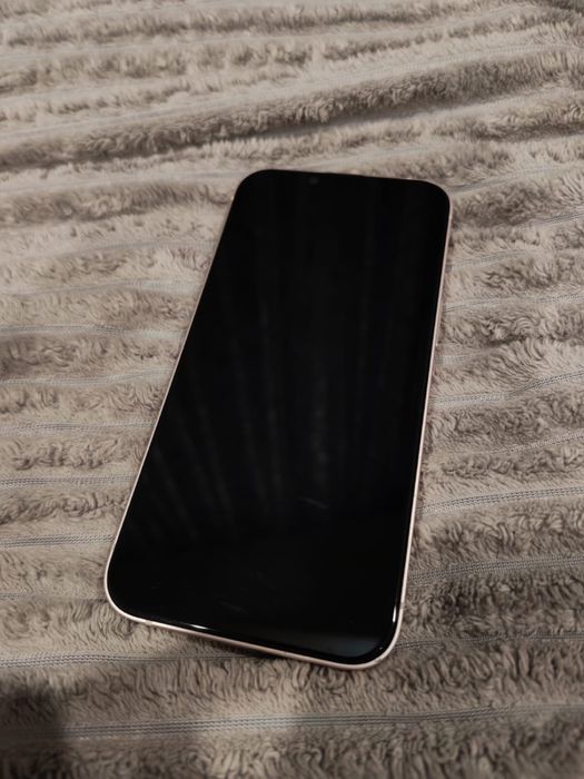 Продам айфон 13  256