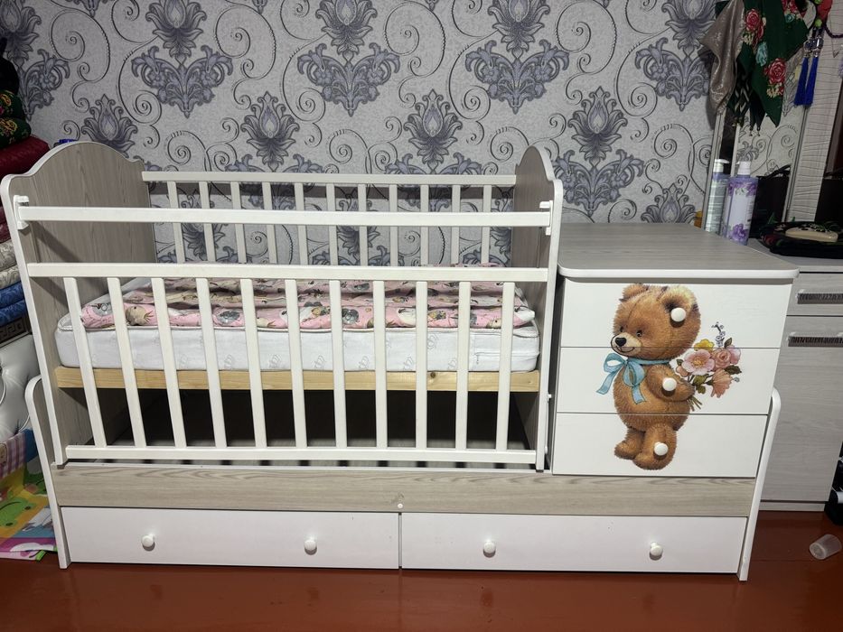 Детский манеж, кровать