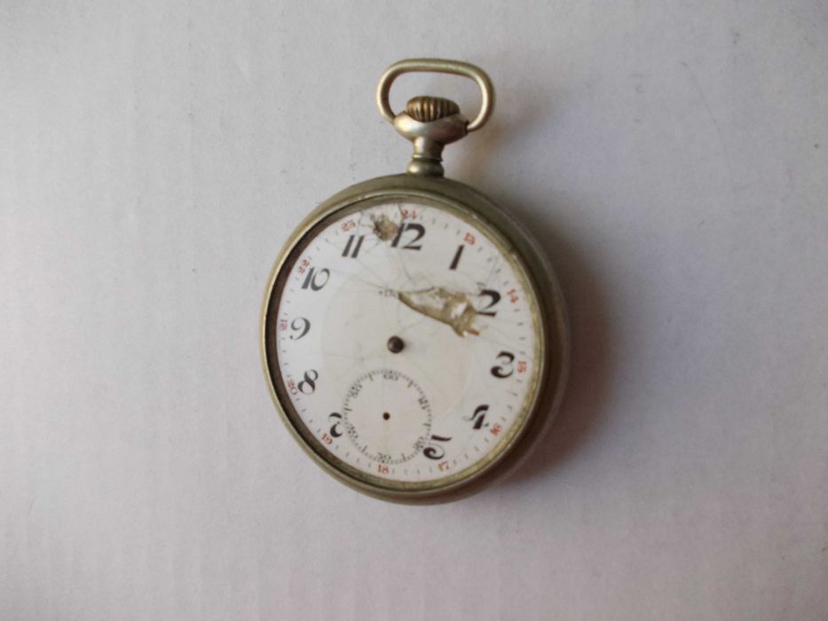 Ceas vechi de buzunar DOXA defect