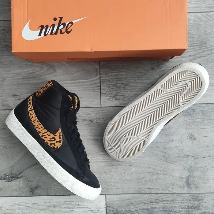 Nike Blazer Mid 77
