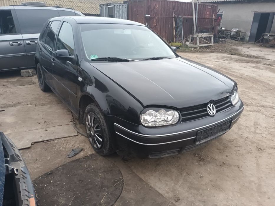Dezmembrari  VW GOLF 4  1997  > 2006 1.4 16V Benzina