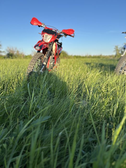 Hasky f5 250 на полном ходу