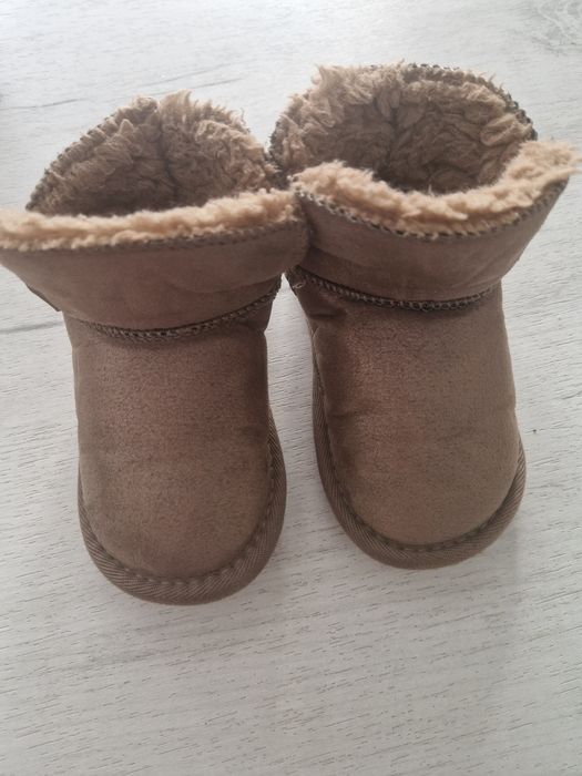 Ugg de la technobaby