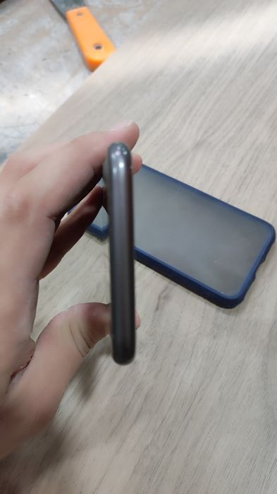 Iphone 8/64 varyantga beriladi obmen bor