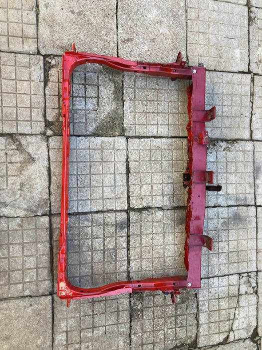 Маска/Очиларка за тойота аурис/Toyota auris 06-11г