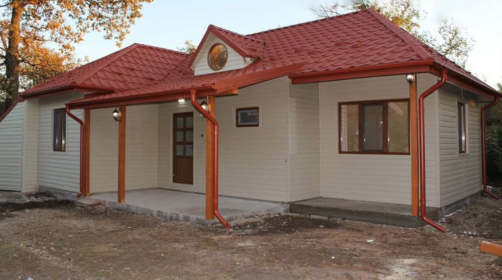 Vand casa modulara 9 x11m pe structura metalica rezistenta