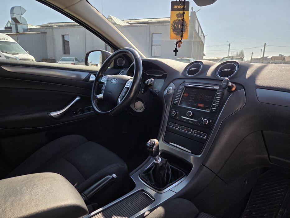Ford Mondeo 2014 - 2.0 Tdci 140 cai - 156.000 km