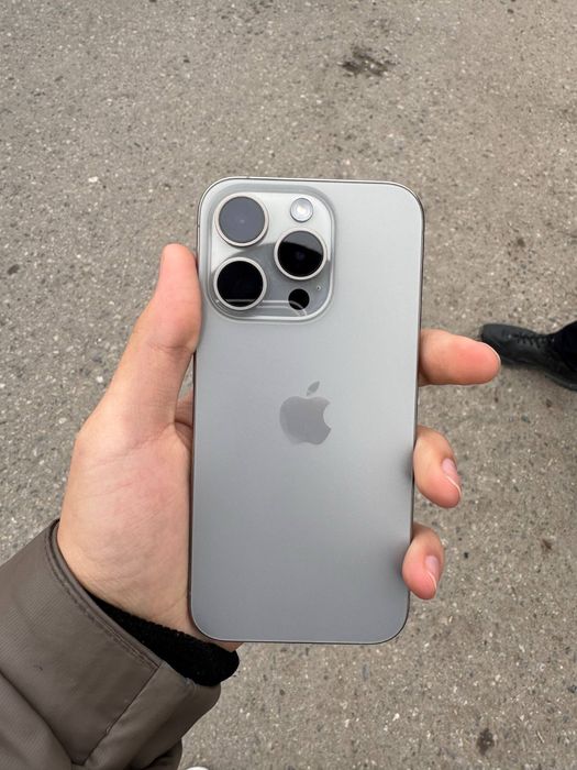 iPhone 15 Pro идеально состояние