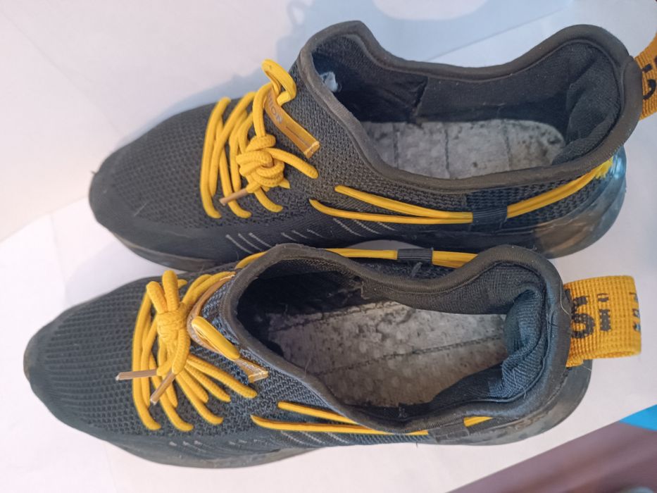 Кроссовки удобные для ходьбы