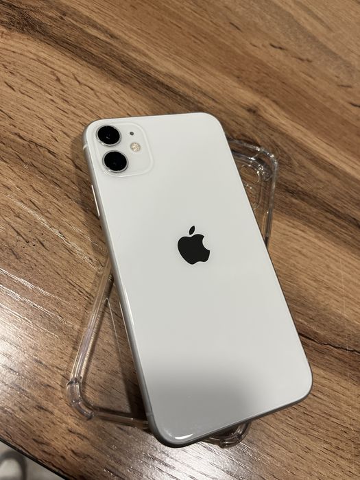 Айфон 11 белого цвета