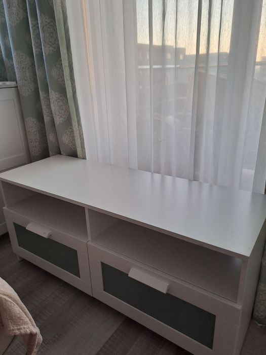 Mobila Ikea alba comoda tv,cuburi